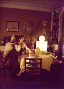 Une famille à table 1971